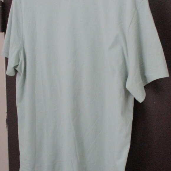 Time & Tru T-Shirt - Picture 3 of 3